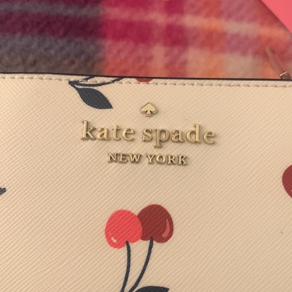 Nwt Kate spade staci dancing cherries printed wallet - Picture 2 of 12